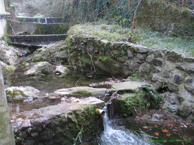 24.12.2005 - La ricostruziuone : 2005_12_24-26_7185_LavenoMottarroneMonteviascoLiftology005_1280x1024.jpg