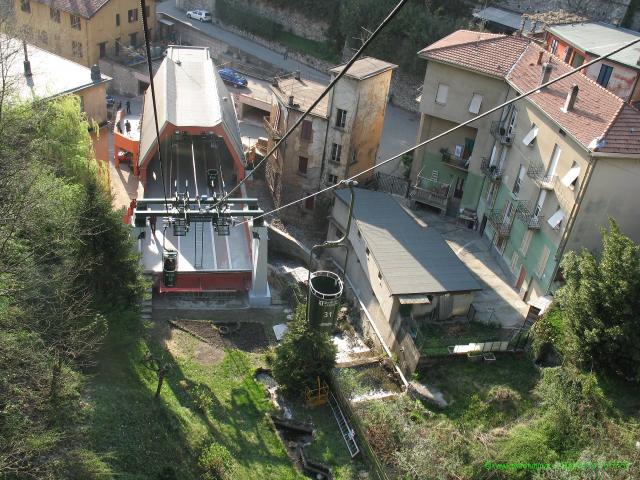14.4.2006 -  La nuova funivia di Laveno : 2006_04_14_LavenoLiftology_085053_1280x1024.jpg