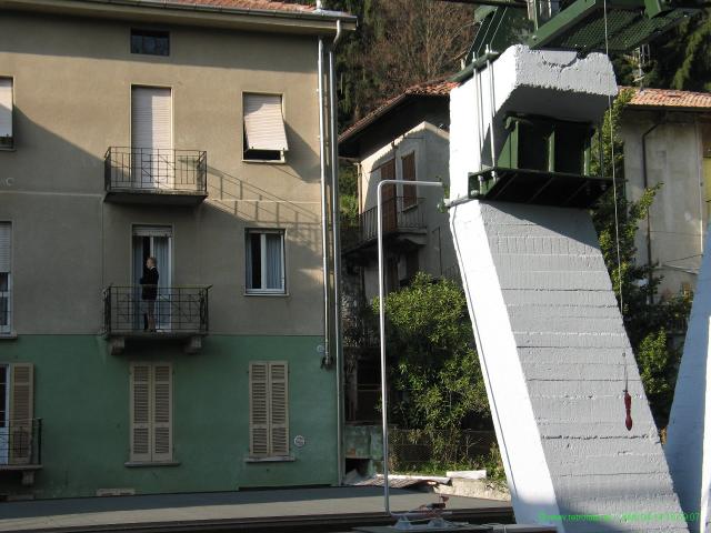 14.4.2006 -  La nuova funivia di Laveno : 2006_04_14_LavenoLiftology_087055_1280x1024.jpg