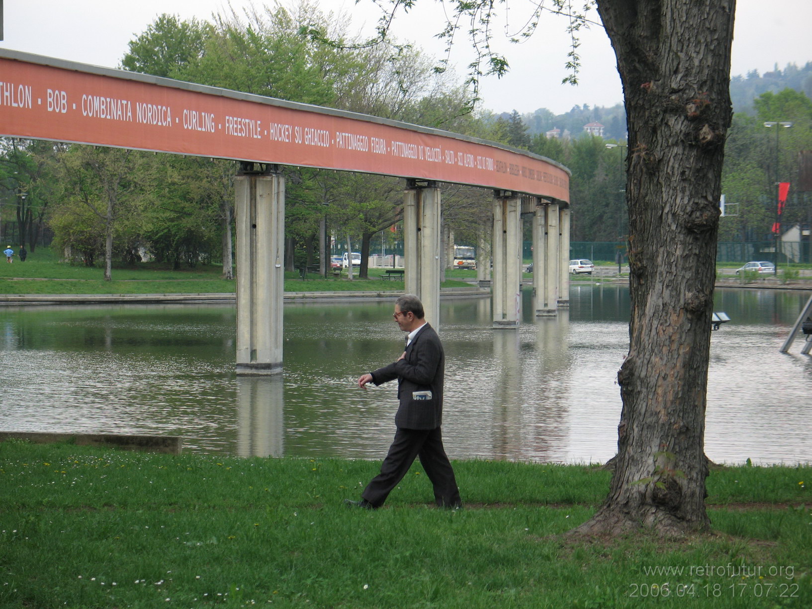 Alweg Monorail : 2006_04_18-20_216_TorinoUrbanity.jpg