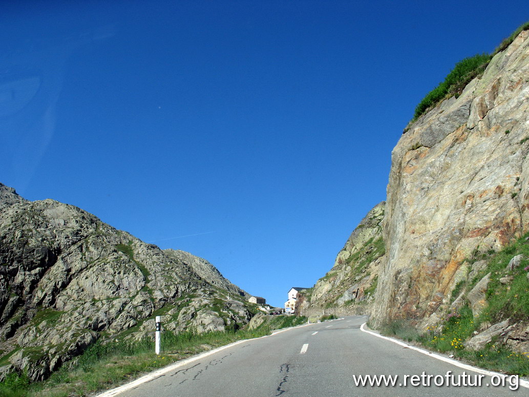 Autofahrt- Col du St. Bernard : 2006_07_22-23_011_CourmayeurCerviniaLiftology.JPG