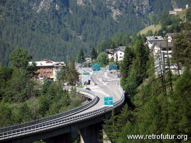 Autofahrt- Col du St. Bernard : 2006_07_22-23_026_CourmayeurCerviniaLiftology.JPG