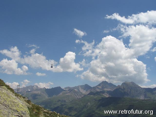 Steig entlang der 2. Sektion von  Le Pavillion zum Rif. Torino vecchio : 2006_07_22-23_084_CourmayeurCerviniaLiftology.JPG