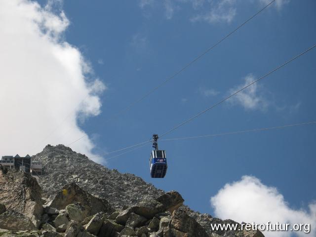 Steig entlang der 2. Sektion von  Le Pavillion zum Rif. Torino vecchio : 2006_07_22-23_093_CourmayeurCerviniaLiftology.JPG