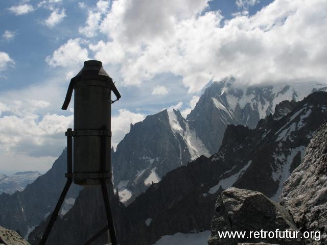 Steig entlang der 2. Sektion von  Le Pavillion zum Rif. Torino vecchio : 2006_07_22-23_103_CourmayeurCerviniaLiftology.JPG