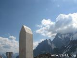 Wir befinden uns in Frankreich. Italienisch ist am Gletscher nichts ausser...naja das wäre böse. (25.8 KByte) Punta Helbronner und Umgebung : Wir befinden uns in Frankreich. Italienisch ist am Gletscher nichts ausser...naja das wäre böse.