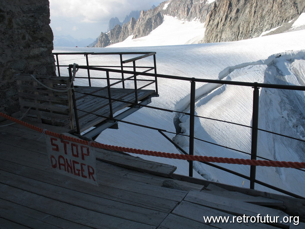 Rifugio Torino - Die Uebernachtung : 2006_07_22-23_205_CourmayeurCerviniaLiftology.JPG