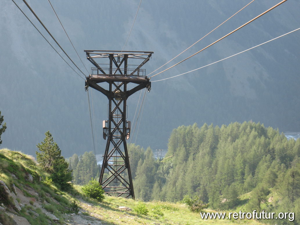 Rifugio Torino - Die Uebernachtung : 2006_07_22-23_225_CourmayeurCerviniaLiftology.JPG