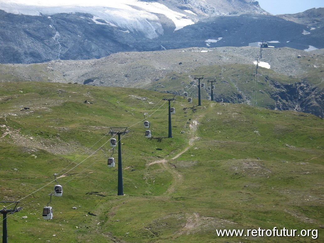 Gli impianti nel 2008 : 2006_07_22-23_286_CourmayeurCerviniaLiftology.JPG