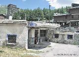 Dettaglio del tetto sporgente dell'autorimessa (77.07 KByte) Considerazioni urbanistiche : Dettaglio del tetto sporgente dell'autorimessa