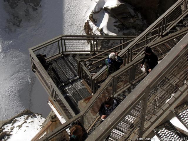 Tag 2: Aklimatisierung : Wege auf die Dachterasse der Seilbahn