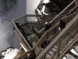 Wege auf die Dachterasse der Seilbahn (69.03 KByte) Tag 2: Aklimatisierung : Wege auf die Dachterasse der Seilbahn