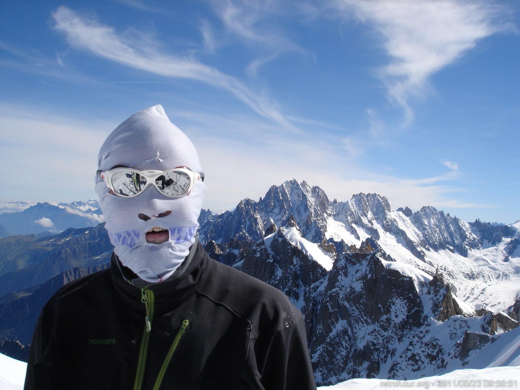 Tag 2: Aklimatisierung : 2011_04_22-25_071_ChamonixMontBlancSkitour.JPG