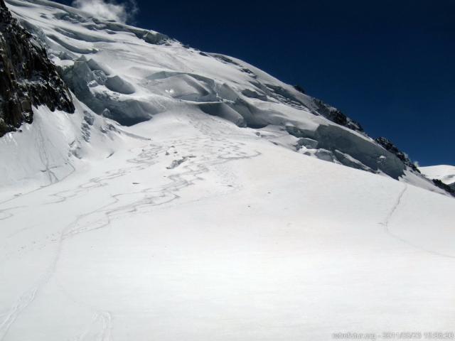 Tag 2: Aklimatisierung : 15:08 - Die eigenen Spuren nochmal suchen