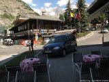 Courmayeur: Noch ein Espresso und ein Eis bevor es weitergeht (63.26 KByte) Tag 4: Abreise : Courmayeur: Noch ein Espresso und ein Eis bevor es weitergeht