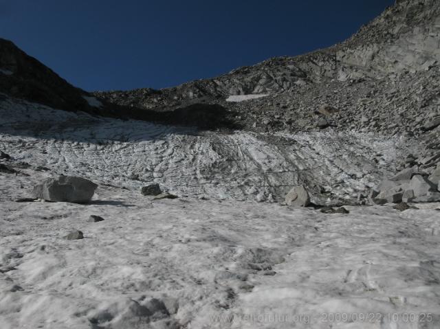 Tag 002: Fornohütte und -monte : Restgletscher am Pass da Casnil