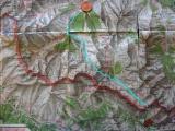 Die Tagesetappe: Vom Skigebiet Isola 2000 unten rechts über den Halpenhauptkamm nach Italien, ins beschauliche Nest 12.3 :: Nice-Isola 2K (FRA) - Bagni di Vinadio / Strepeis (ITA) : Die Tagesetappe: Vom Skigebiet Isola 2000 unten rechts über den Halpenhauptkamm nach Italien, ins beschauliche Nest