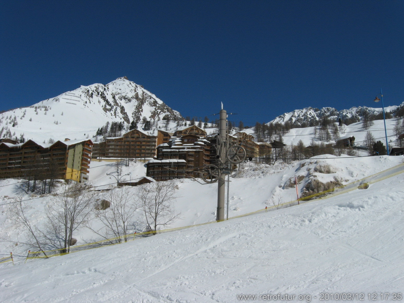 12.3 ::  Nice-Isola 2K (FRA) - Bagni di Vinadio / Strepeis (ITA) : Isola 2000, der grösste Skiort der Südalpen, auf 2000 Meter Seehöhe, ohne historische Wurzeln.