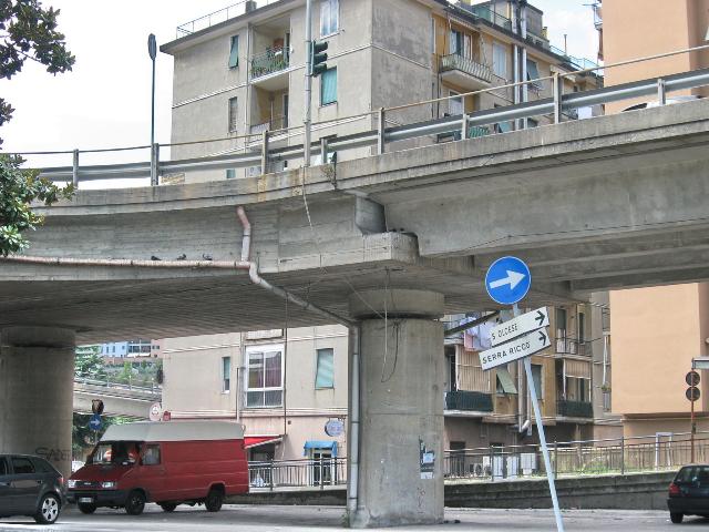 Genova - Infrastructure styles and codes : IMG_0207.JPG