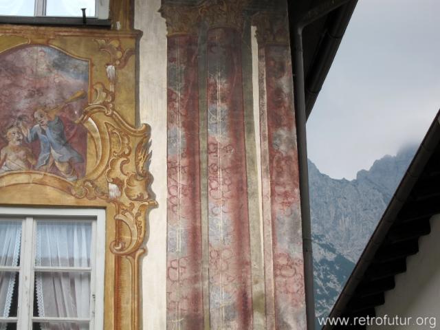 Mittenwald im Speziellen und das Umland im Allgemeinen : Wandmalerei (Figuren und Stuck Relief)