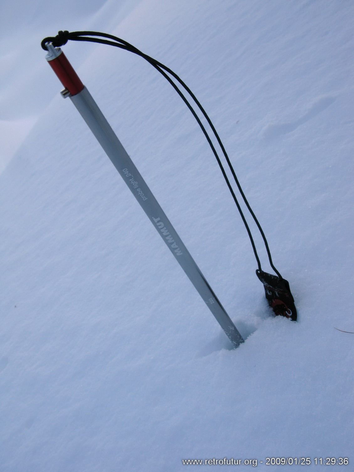 Fallmetzer - Von Pfunders : Schnehöhenmessung mit der Sonde: Boden, 220cm tiefer...