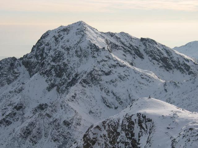 Oropa (BL) * /  Cestovia Monte Camino : Il Monte Mucrone e la sua anticima sottostante con la stazione funiviaria a nido d'aquila appena visibile