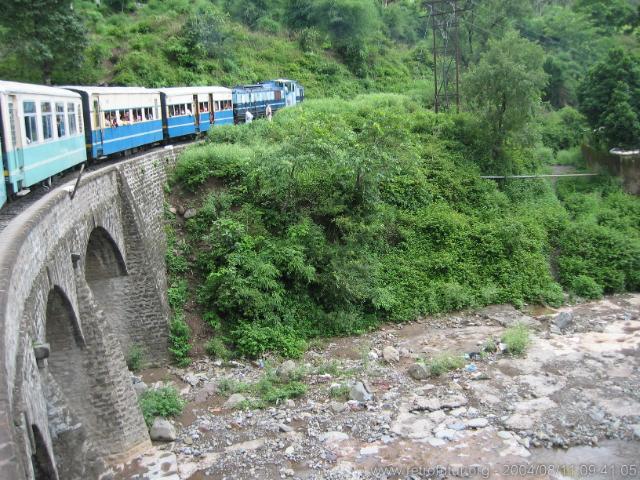 Approach 1 : Crossing one of the 864 briges (source: Wikipedia).