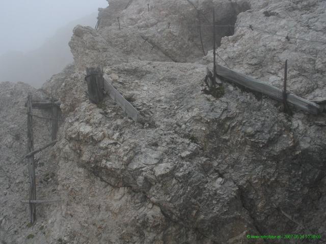 Secondo tratto: Forcella Staunies - Grande fotoreportage 2007 : ...ma poi si trasforma in una...