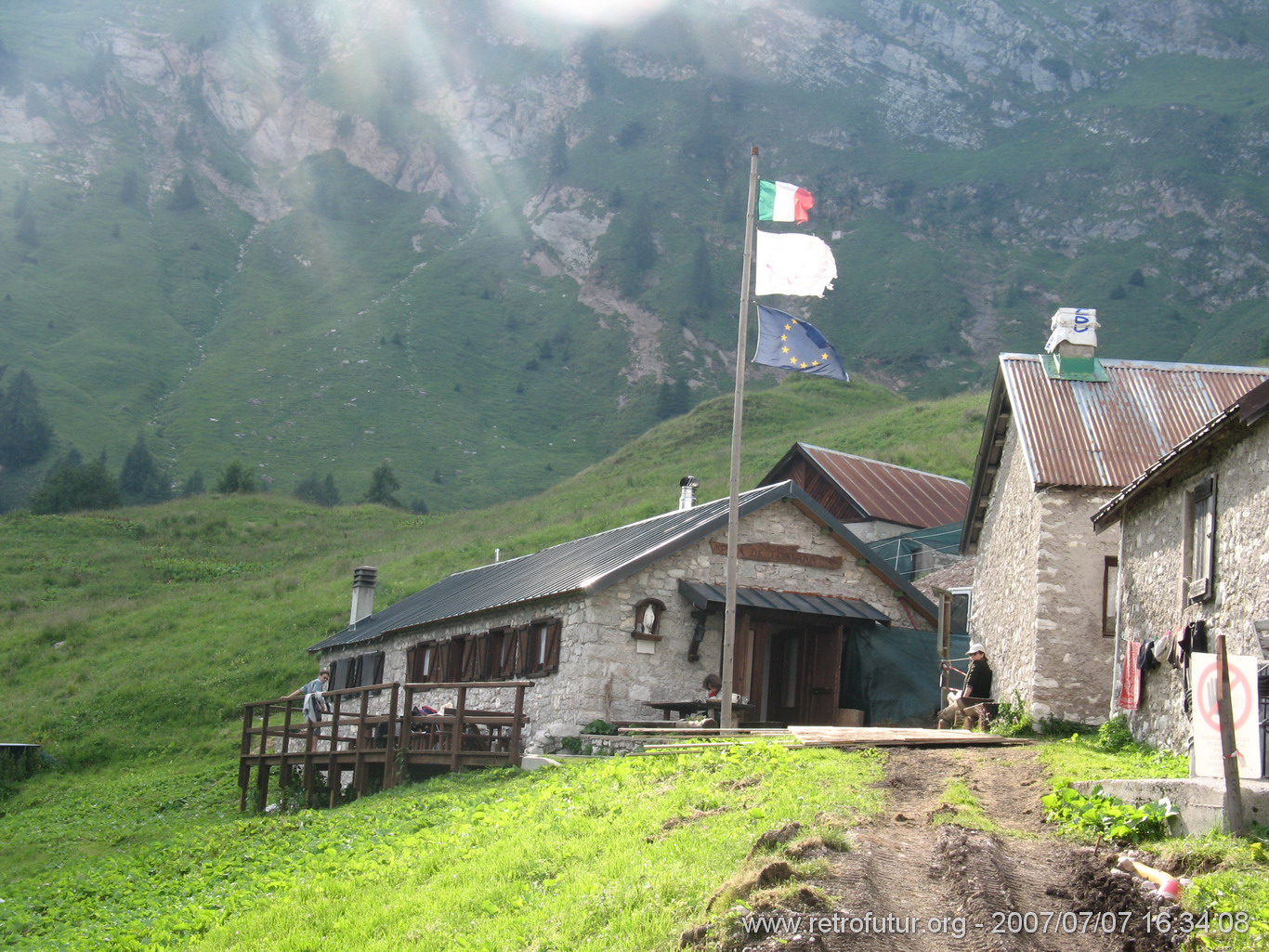 7.7. : Rifugio Pian De Fontana - 1632 m.slm / 
Comune di Longarone (Belluno)