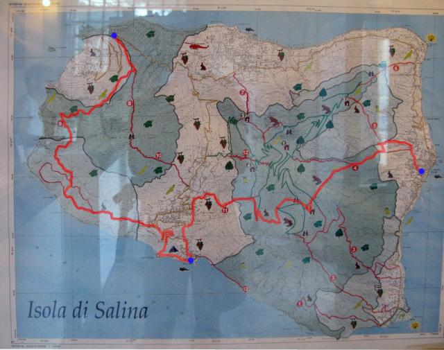 There are two volcanos on Salina, both out of order for quite a few years (54.62 KByte) 12.6: Salina village and ascent of volcano Monte Fosse delle Felci : There are two volcanos on Salina, both out of order for quite a few years