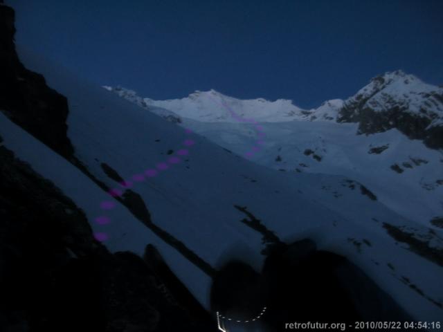 Trafojer Eiswand 3556m - Skitour : Auf gehts, am 22.5.2010 um 4:54 morgens. ...