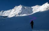 Trafojer Eiswand 3556m - Skitour : Das Ziel vor Augen gehts über den weiten Trafoier Ferner locker Richtung Eiswandflanke