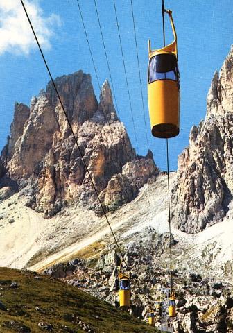 Sella Pass (BZ) / Gondellift Cestovia Langkofelscharte : PassoSella-ForcellaSassolungo4_troyer.jpg