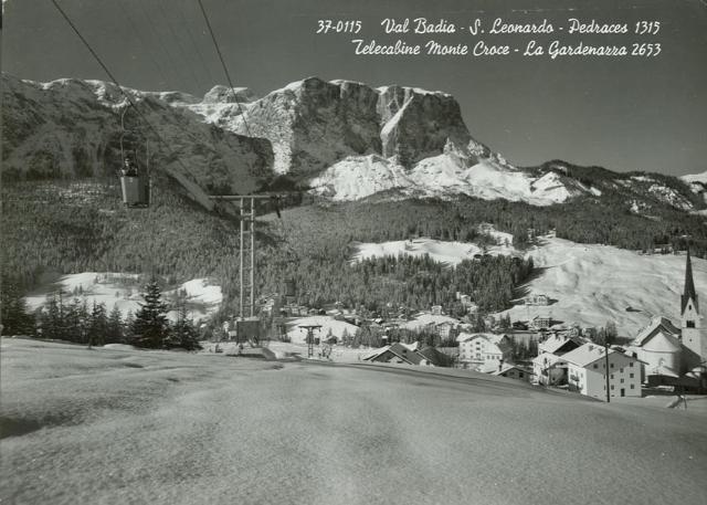 St. Leonhard (BZ) / Korblift Heiligkreuz : SanLeonardo-pedraces1.jpg