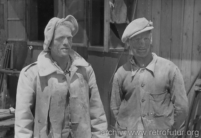 Die Zeit bis 1945 : Stollenarbeiter mit staubüberzogenem Gesicht