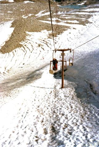 Passo Tonale (TN) / Cestovia Cady e Cestovia Presena : Agosto 1978, notare il ghiacciaio oggi scomparso, sotto il tracciato della cestovia