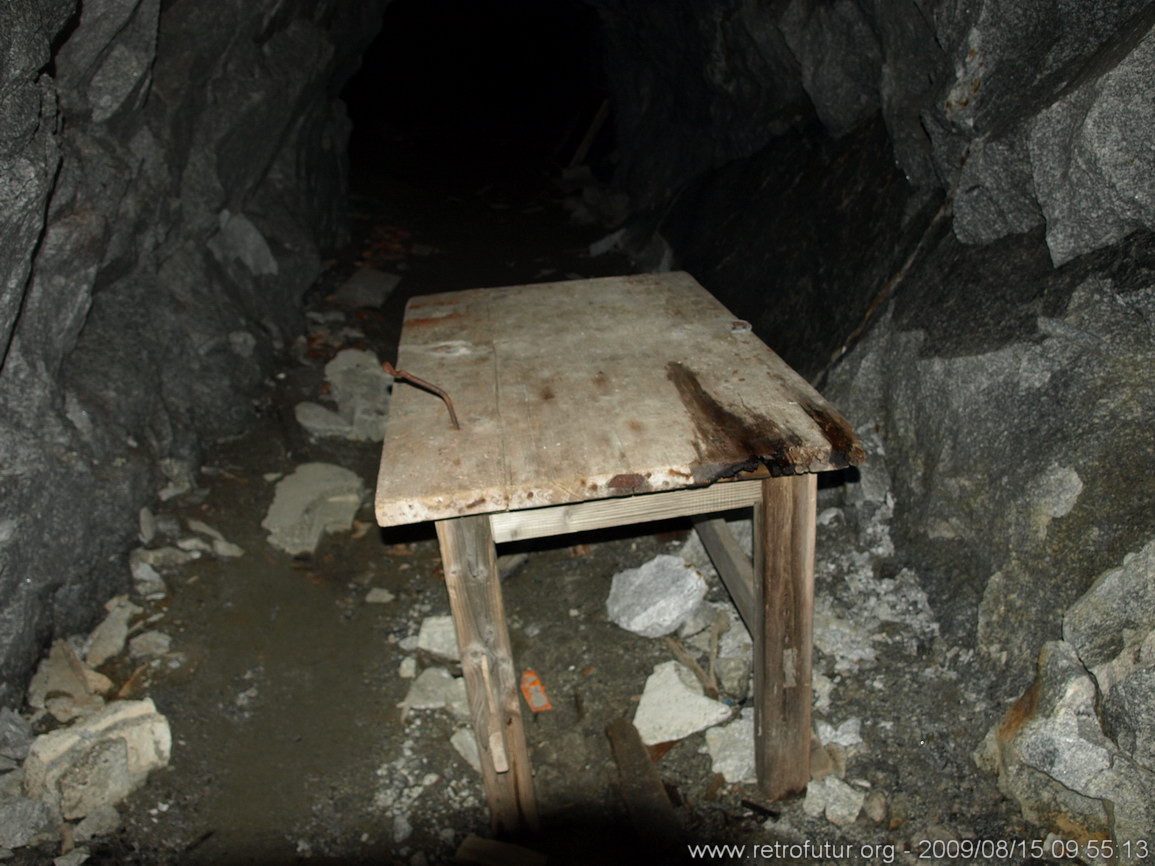 Bergwerk : Der organisation des Bergbaubetriebes wurde im Laufe des Jahres 1944 zunehmends problematisch