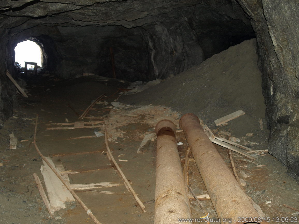 Bergwerk : Verzweigungspunkt zum tiefergelegenem Seilbahngeschoß