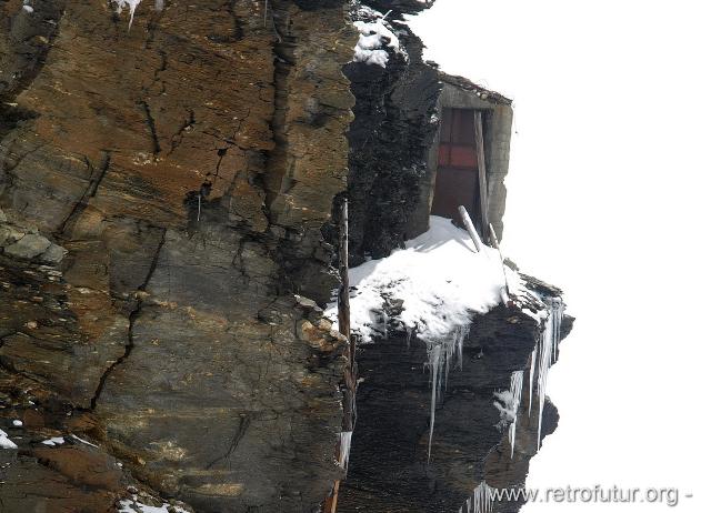 2: 2008: 15 anni dopo ... (53.39 KByte) Die Bergstation der Furggenbahn auf 3492m und der Skitunnel : 2: 2008: 15 anni dopo ...
