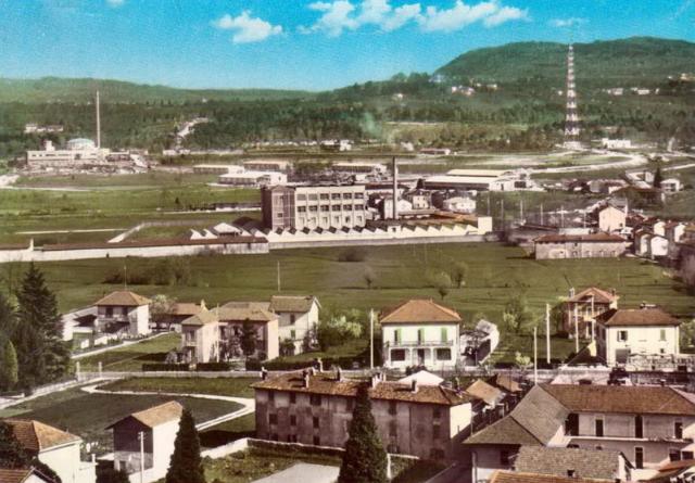 Ispra Euratom : A sinistra il reattore nucleare Ispra I