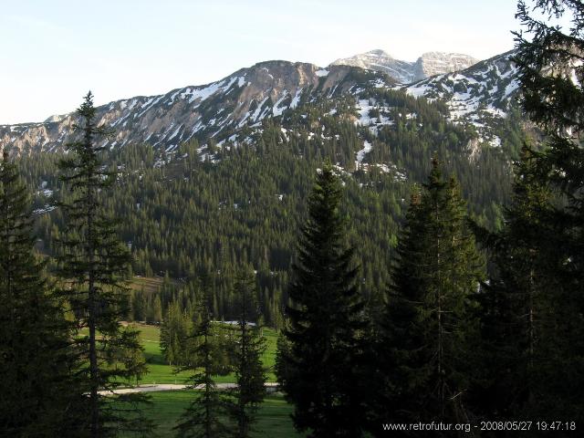 Karwendel Light : An der Bergflanke befinden sich etruskische Inschriften...