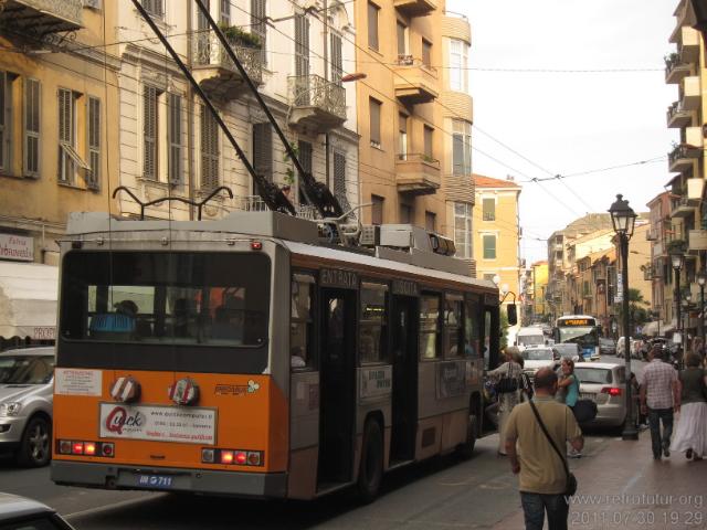 30.7. Anreise nach Ventimiglia : In Ventimiglia fährt ein O-Bus!