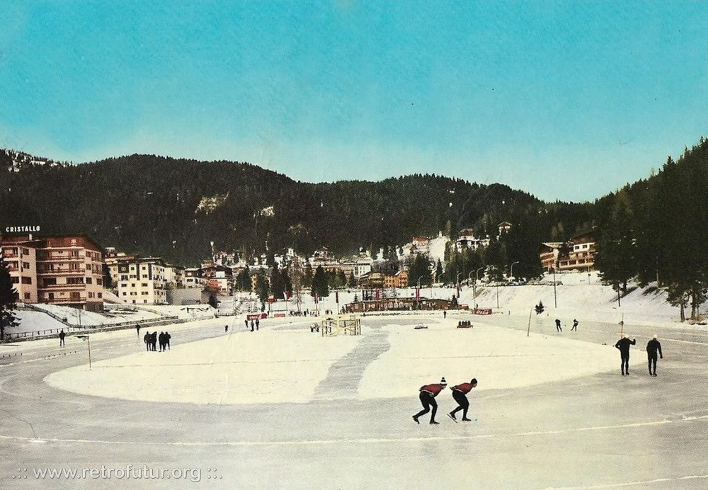 Madonna di Campiglio (TN) / Cestovia Pradalago : Pattinaggio sul laghetto Conca Verde invernale