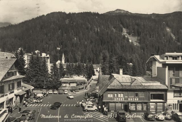 Madonna di Campiglio (TN) / Cestovia Pradalago : Anni'60 - il villaggio