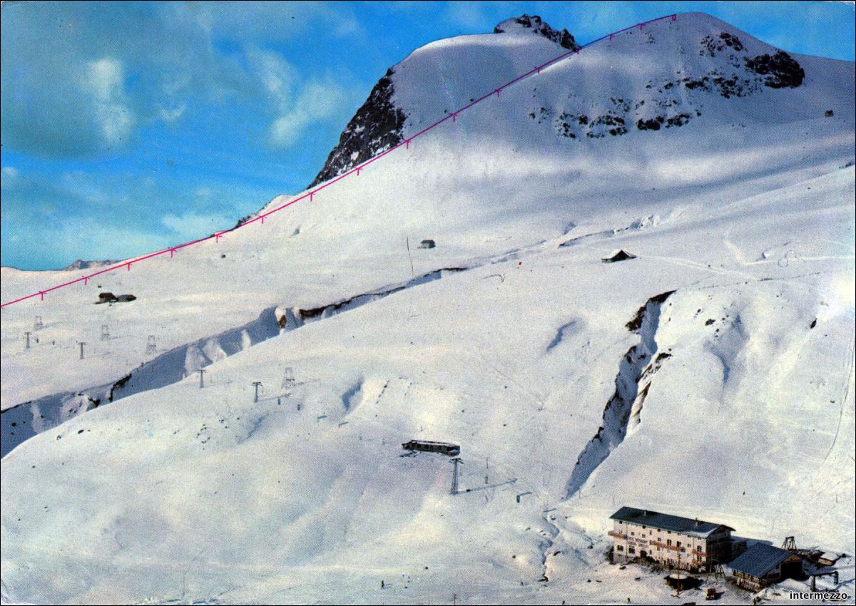 Meran 2000 (BZ) / Gondellift Piffinger Köpfl : Der Skikessel von Meran 2000 - Luftblick gegen Westen