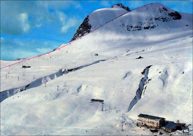 Meran 2000 (BZ) / Gondellift Piffinger Köpfl : Der Skikessel von Meran 2000 - Luftblick gegen Westen