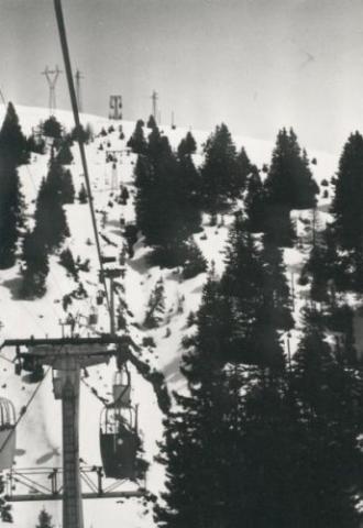 Meran 2000 (BZ) / Gondellift Piffinger Köpfl : Niederhalter aus Stahlbeton