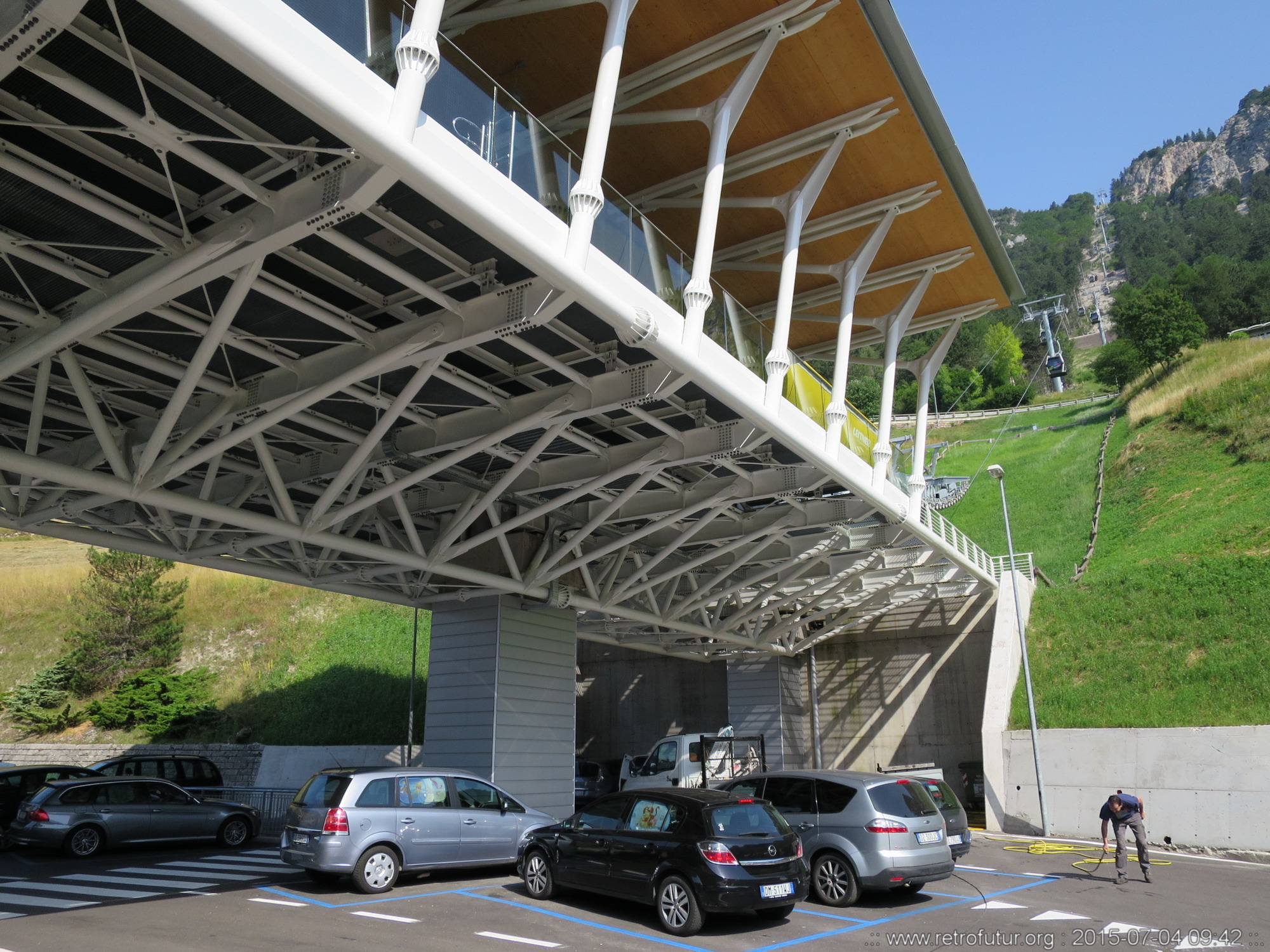 Molveno (TN)  / Cestovia Molveno - Pradel : molveno_cabinovia_cestovia_2015_07_03_0004.JPG