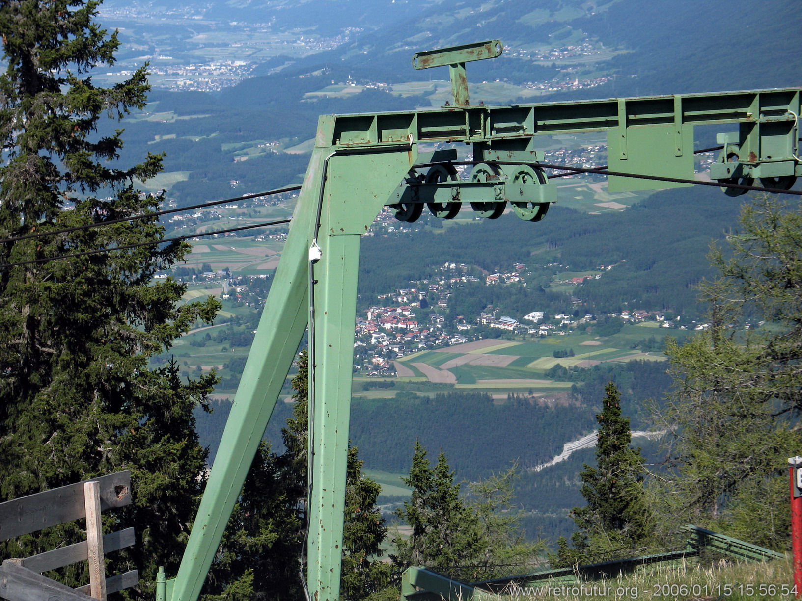 Sesselbahn Pfriemesköpfl : Portalstütze vor der Bergstation