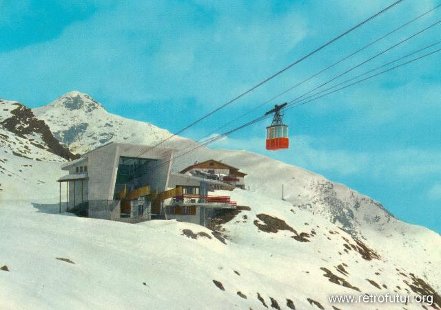 Stazione inferiore : Stessa veduta su cartolina spedita nel 1971